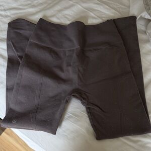 lululemon athletica women’s grey High-Rise Performance Leggings